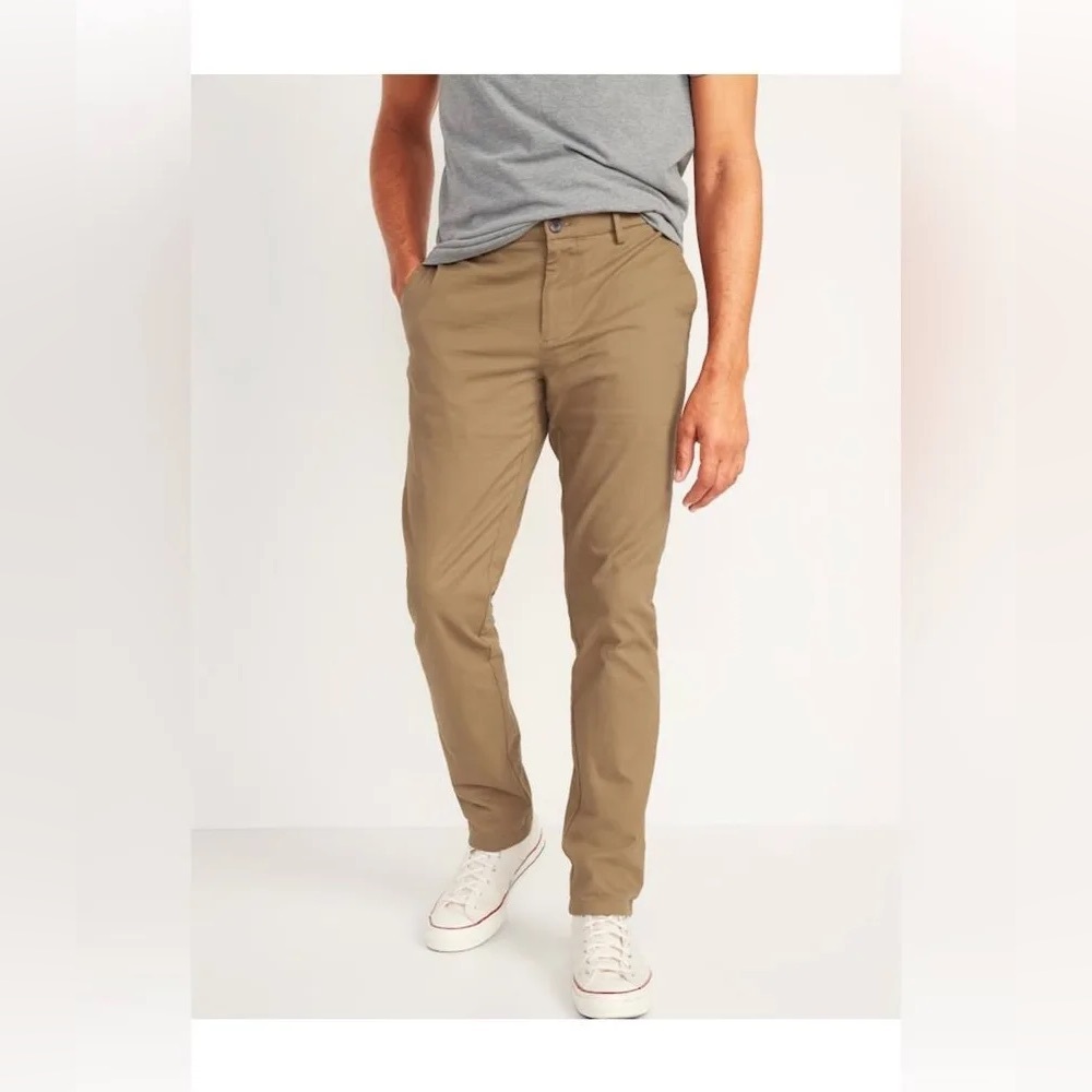 Old Navy Men's Slim Built-In Flex & Tough Khaki Chinos - Tan/Beige